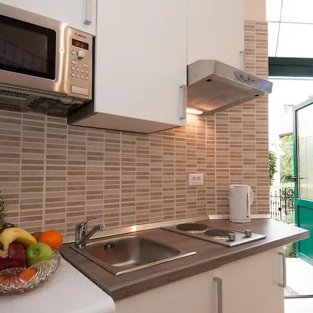 Alex Apartment *